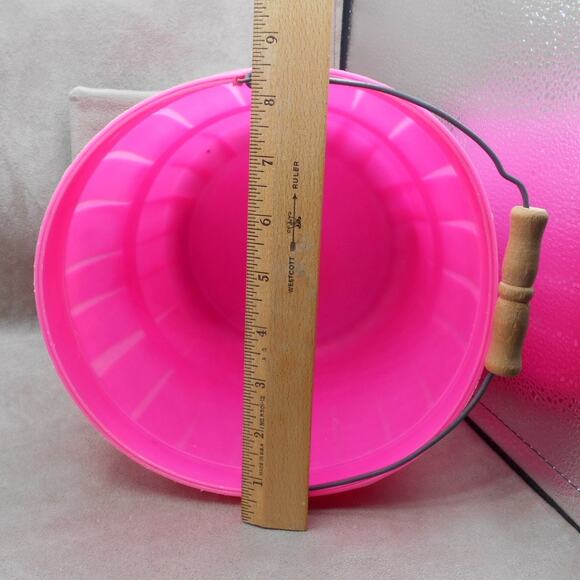 Vintage Easter Blow Mold Pink Bucket w/Wood Handle Spring Candy Basket - Picture 6 of 10